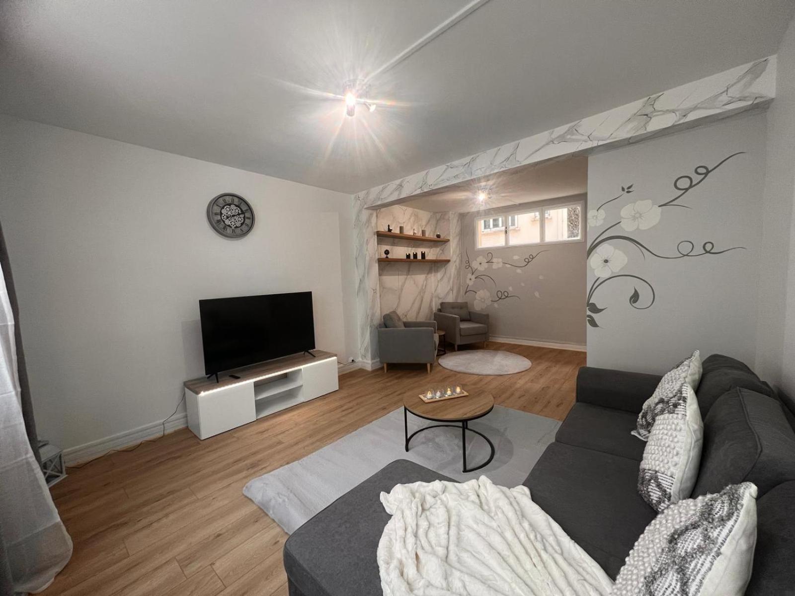 Appartement Paris Grenelle - Hala Paříž Exteriér fotografie